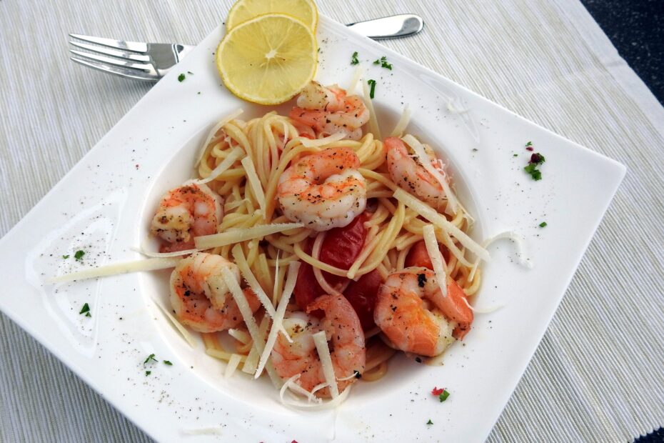 Light shrimp pasta in a lemon sauce featured in our Craft Beer Pairing Guide, perfect with Kölsch or citrusy beers